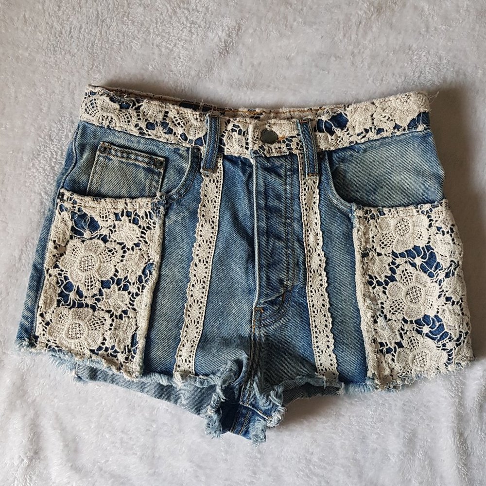 Carmar Titania crochet high rise shorts